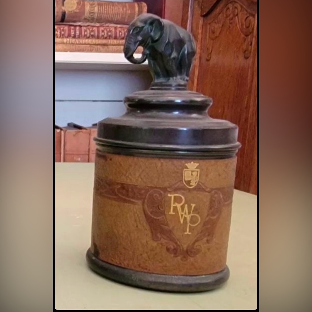 Elephant Cigarette Case Bigelow Park Sherman-free shipping